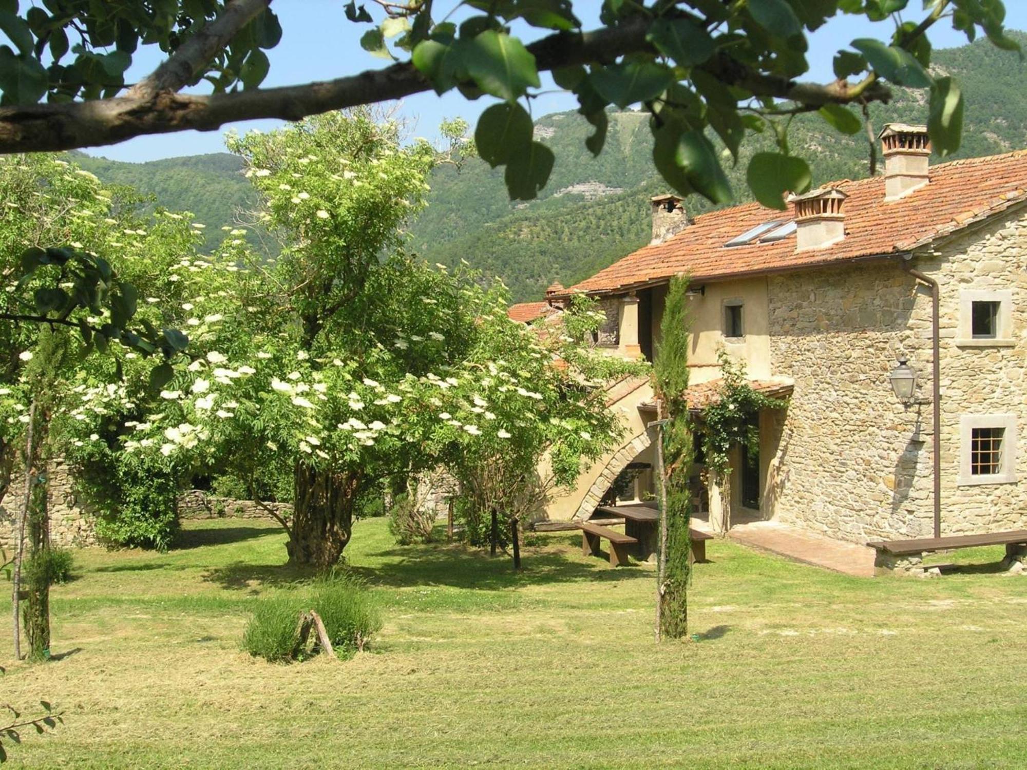 Comfy Home In San Godenzo With Lake Nearby מראה חיצוני תמונה